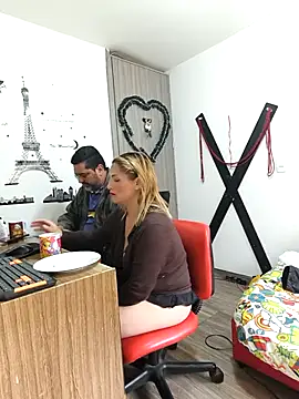 Snapshot of hotandfierylatinos2023 chatting on March 8, 1:36 pm hotandfierylatinos2023 online show from March 8, 1:36 pm