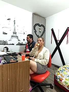 Snapshot of hotandfierylatinos2023 chatting on March 9, 5:06 pm hotandfierylatinos2023 online show from March 9, 5:06 pm
