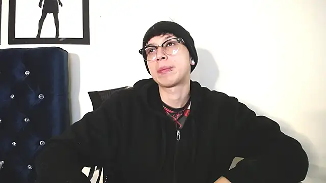 Snapshot of _Thomas_hot_ chatting on October 22, 4:02 am Thomas hot online show from October 22, 4:02 am