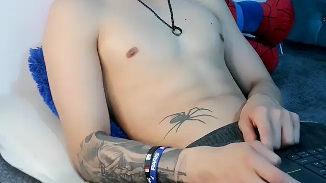 Snapshot of _Thomas_hot_ chatting on March 5, 4:41 am Thomas hot online show from March 5, 4:41 am