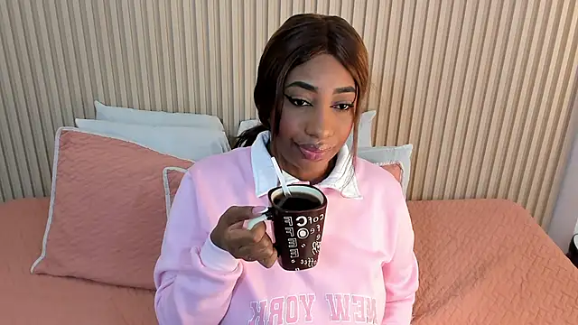 charlottebrowns  online show from November 10, 12:15 pm