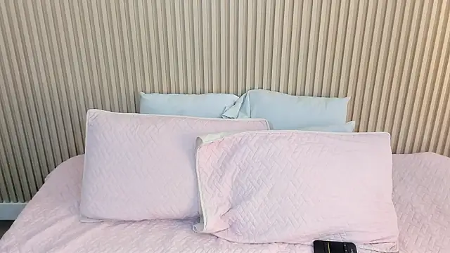 charlottebrowns  online show from January 9, 1:25 pm