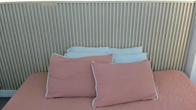 charlottebrowns  online show from July 14, 12:11 pm