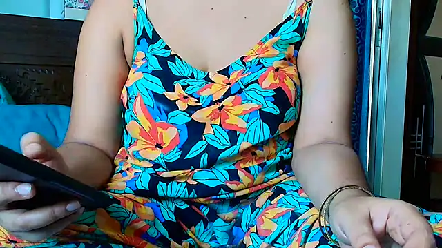 Snapshot of Hotty__Baby chatting on October 26, 8:20 am Hotty  Baby online show from October 26, 8:20 am