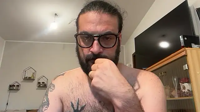 beardo85 online show from June 15, 6:32 pm