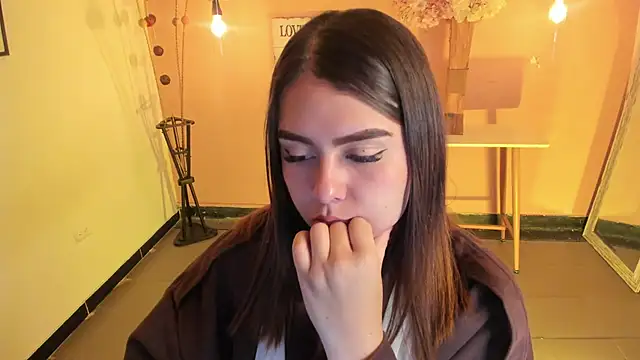 ArianaBaker online show from December 1, 3:06 pm