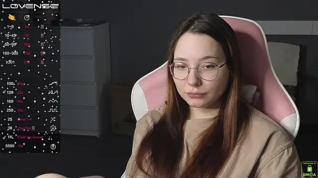 Snapshot of Airyhill chatting on February 5, 6:37 pm Airyhill online show from February 5, 6:37 pm