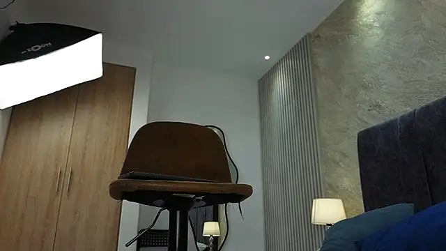 Snapshot of lola__sweetx chatting on May 23, 11:36 am lola sweetx online show from May 23, 11:36 am