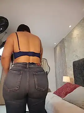 lola  sweetx online show from July 28, 11:39 am