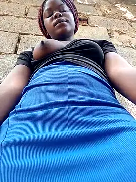 Snapshot of Sarie_sho chatting on March 20, 10:21 am Sarie sho online show from March 20, 10:21 am