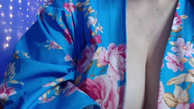 missdaniels online show from January 12, 10:54 pm