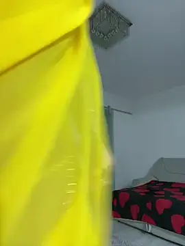 Snapshot of _adelle chatting on October 25, 10:56 am adelle online show from October 25, 10:56 am