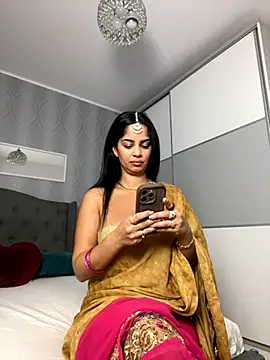 Snapshot of _adelle chatting on November 15, 12:56 pm adelle online show from November 15, 12:56 pm