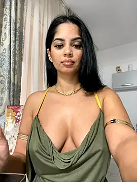 Snapshot of _adelle chatting on November 28, 12:19 pm adelle online show from November 28, 12:19 pm