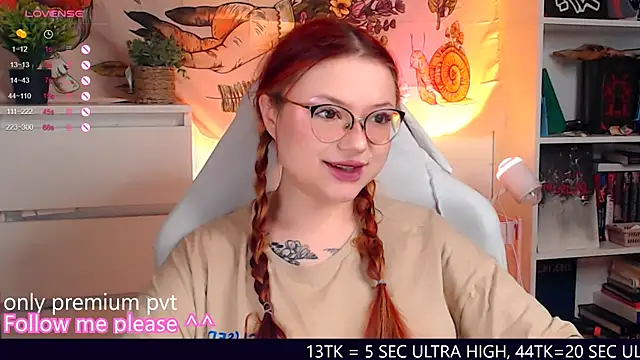 Snapshot of me__hanna chatting on November 20, 10:42 pm me hanna online show from November 20, 10:42 pm