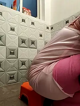 Snapshot of Archna-ji chatting on December 21, 6:09 am Archna-ji online show from December 21, 6:09 am