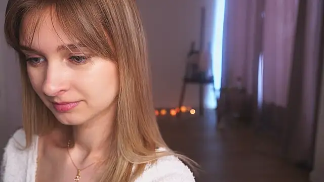 Snapshot of hereandnows_ chatting on March 18, 3:53 am hereandnows  online show from March 18, 3:53 am