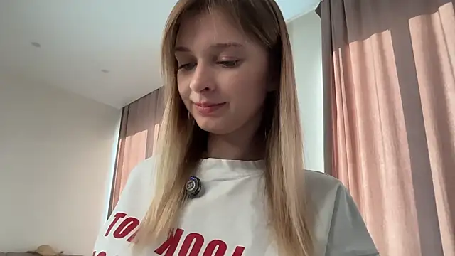 Snapshot of hereandnows_ chatting on December 1, 6:29 am hereandnows online show from December 1, 6:29 am