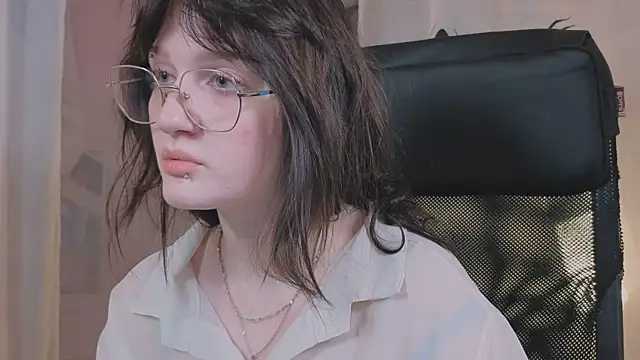 Snapshot of ELLIEJAY chatting on November 1, 5:09 am ELLIEJAY online show from November 1, 5:09 am