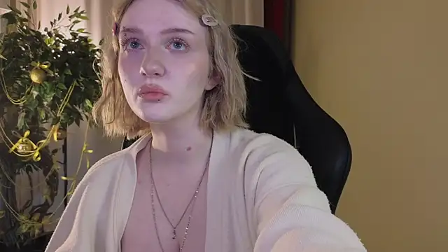 ELLIEJAY online show from January 9, 5:10 am