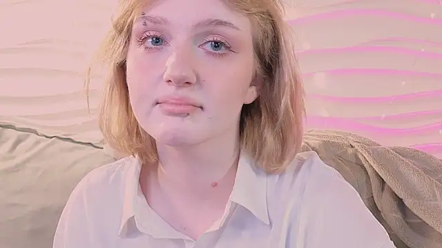 ELLIEJAY online show from February 1, 5:28 am