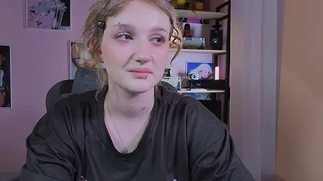 ELLIEJAY online show from February 12, 6:19 am