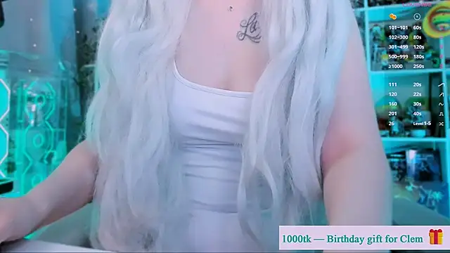 Snapshot of ohclementine chatting on July 30, 8:57 am ohclementine online show from July 30, 8:57 am