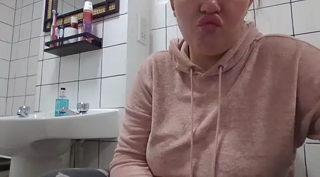 magical mia online show from January 29, 5:24 pm