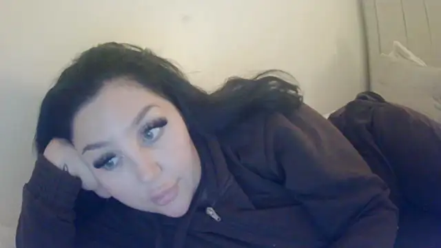 magical mia online show from October 8, 8:50 pm