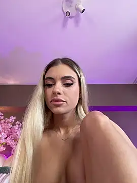 HaileyMadow online show from February 14, 8:00 am