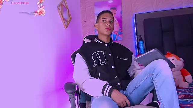 dilan alfonzo online show from March 3, 3:23 am