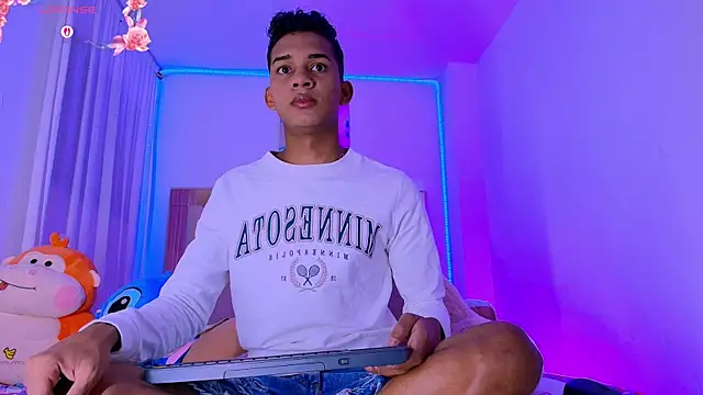 dilan alfonzo online show from August 4, 11:46 am