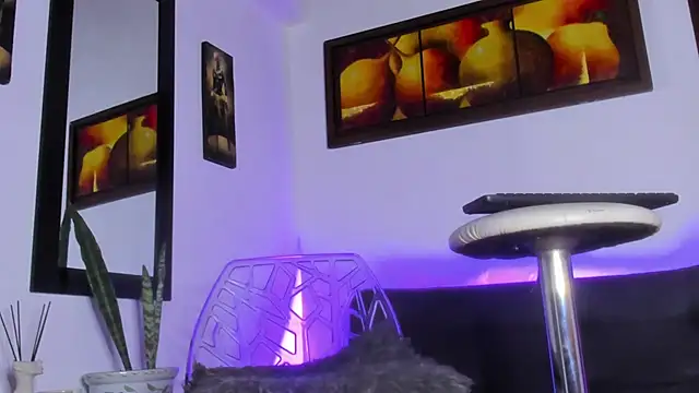 Kendall Hotsexy x online show from June 26, 10:58 pm