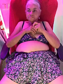 Grandma Mature23 online show from March 3, 4:03 am