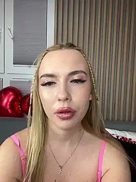 Nicole blonde0 online show from February 23, 10:31 pm