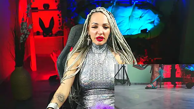 MonicaMaxwel online show from February 20, 3:41 pm