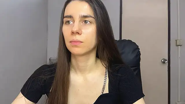 SassyJessi online show from December 18, 4:07 am