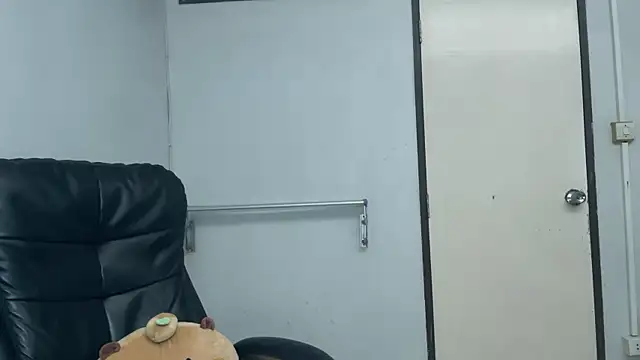 SassyJessi online show from July 17, 4:08 am