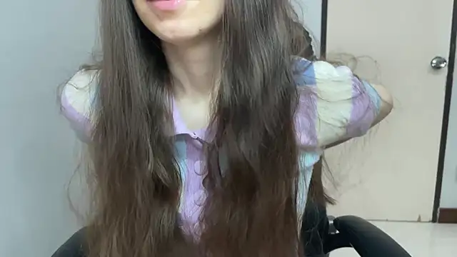 SassyJessi online show from July 22, 4:15 am