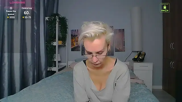 HelgaHimmell online show from December 17, 10:22 pm