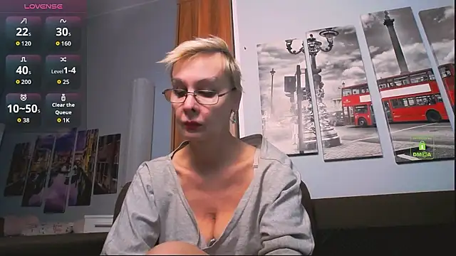 HelgaHimmell online show from March 7, 3:31 pm