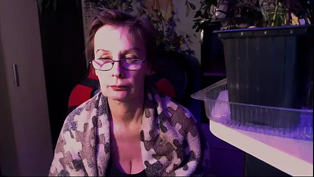 HelgaHimmell online show from June 1, 9:05 pm