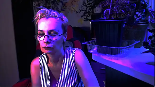 HelgaHimmell online show from July 18, 5:39 pm