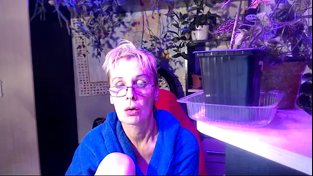 HelgaHimmell online show from July 25, 8:50 pm