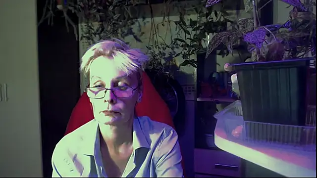 HelgaHimmell online show from August 1, 7:35 pm