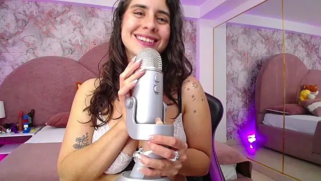 LexaDeRusso online show from March 8, 12:00 am