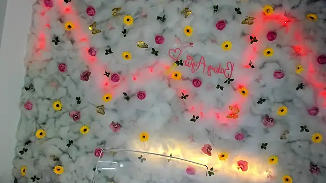 Snapshot of BabyAylin chatting on February 23, 10:31 pm BabyAylin online show from February 23, 10:31 pm