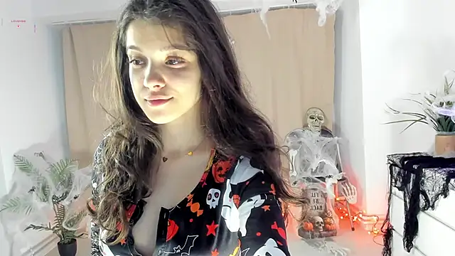 Snapshot of BabyAylin chatting on October 28, 5:22 am BabyAylin online show from October 28, 5:22 am