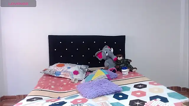 Zasha Kaira online show from March 25, 9:54 pm