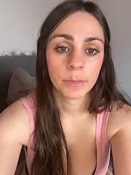 Snapshot of Loella-Rose chatting on January 30, 9:47 am Loella-Rose online show from January 30, 9:47 am